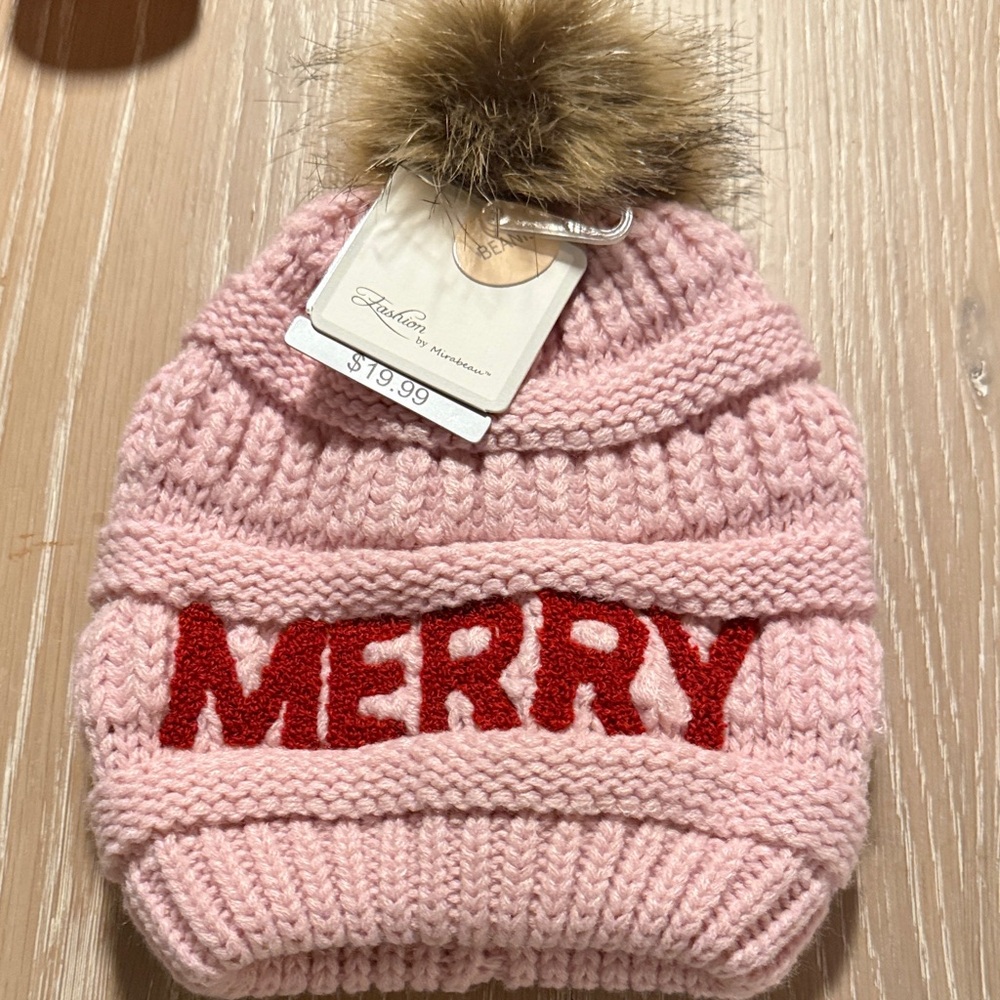 MERRY Beanie NWT